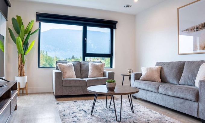 Revelstoke Condominio | Revelstoke - RevelStoked Getaway