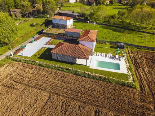 Palas de Rei Casa | Reverence Villas Carballal