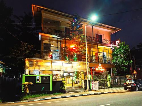 Kozhikode Cabina | RF Tower Lodge