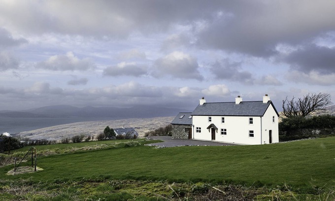 Town Lots Chalet De Esquí | Rhea Holiday Home Bantry