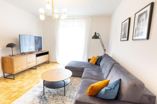 Lahnstein Apartamento | Rhein-Lahn Living - Modernes Design - Kontaktloser Zugang - Zentrale Lage nahe Rhein und Martinsburg - Apartments mit Küche & Wohnzimmer