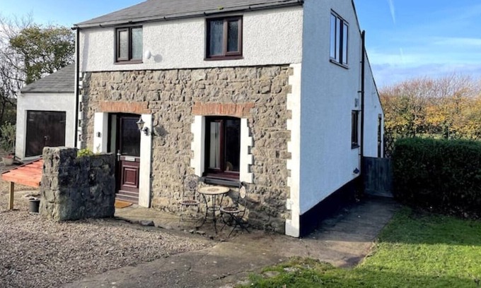 Crynant Cabaña | Rhossili's Retreat - AONB - Gower Rural Sleeps 6