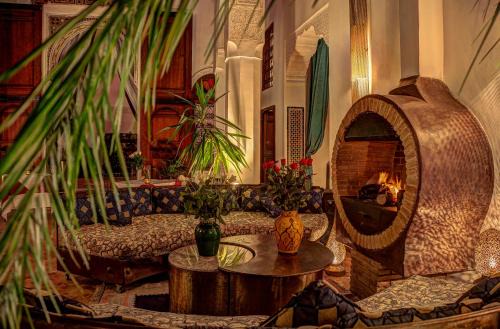 El Mokhifa Casa | Riad Almaz