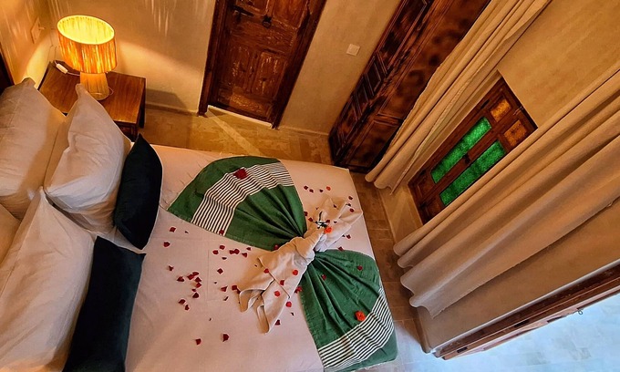 Tahala Casa | Riad Belikoss Pool & SPA