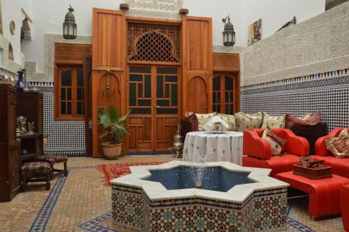 R'habet Zbib Casa | Riad Oumkaltoum Fès
