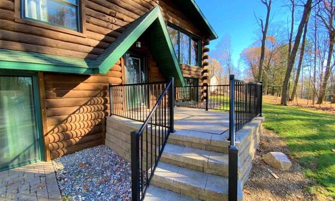 Rib Mountain Casa | Rib Mountain State Park! Ski Granite Peak! Drive to top of hill and ski down!