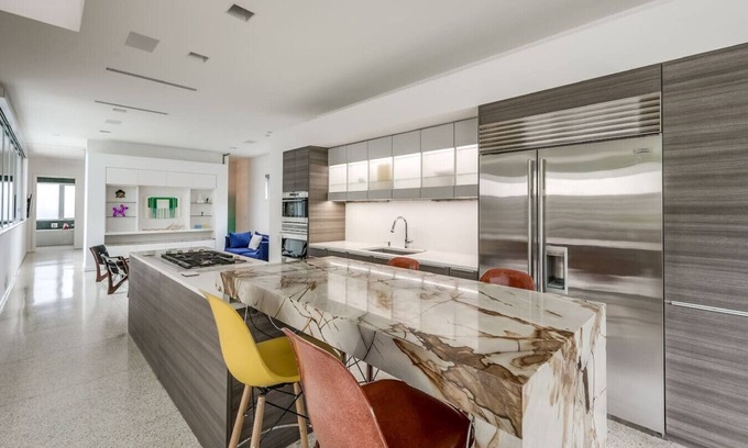South Central Houston Casa | Rice Village Ultra Luxury Home