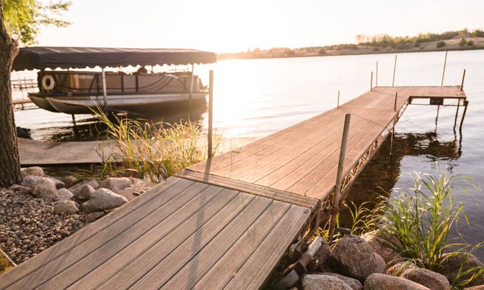 Aberdeen Apartamento | Serene 3-Bedroom Getaway with Stunning Lake Views