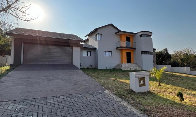 White River Apartamento | Ridge Hill