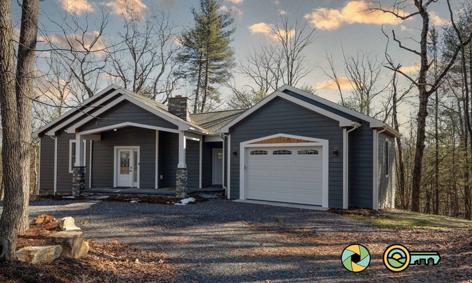 Mount Jackson Casa | Ridgeline Retreat | Craftsman bungalow luxury!