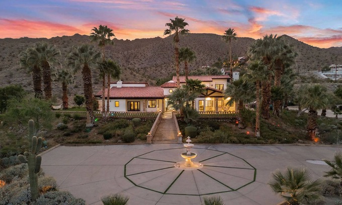 Palm Desert Casa | 'Ridgeview' 6 BR, 3 acres with incredible views!