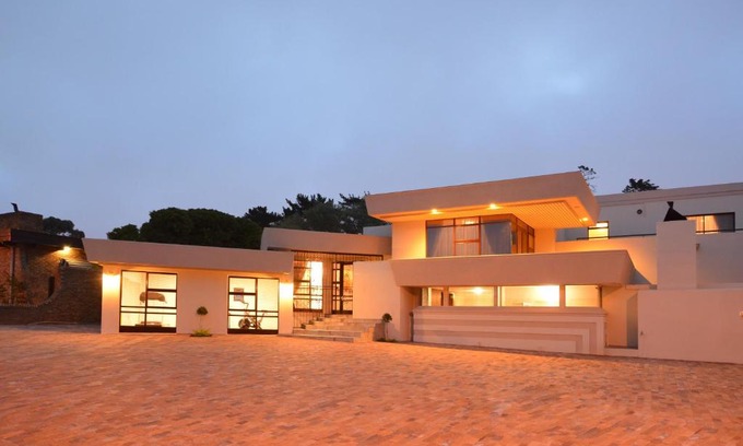 Eikenbosch Casa | Ridgeworth Boutique Guesthouse