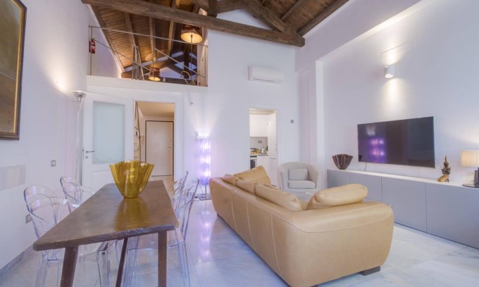 Marina District Apartamento | CASA DERECHA DEBIDA - APARTAMENTO EN LA CARACTERÍSTICA MARINA DE CAGLIARI.