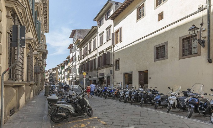 San Lorenzo Apartamento | Right in the center of the city in a modern and comfortable environment.