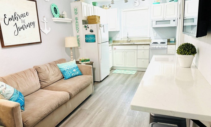 Wildwood Condominio | Right next to Beach, Boardwalk, and Convention Center!!