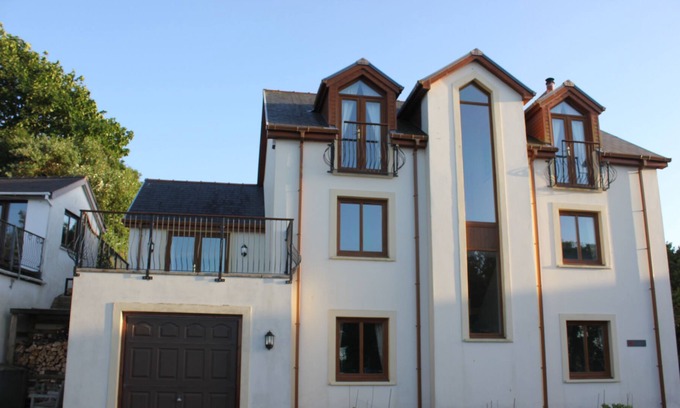 Pembroke Dock Apartamento | Justo en Haven Waterway, a 5 minutos del Irish Ferry