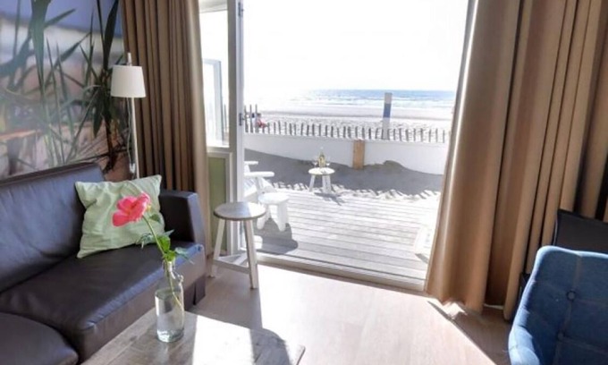 Wijk aan Zee Chalet De Esquí | Rijk aan Zee Luxury Beachhouse Ecolodge with seaview