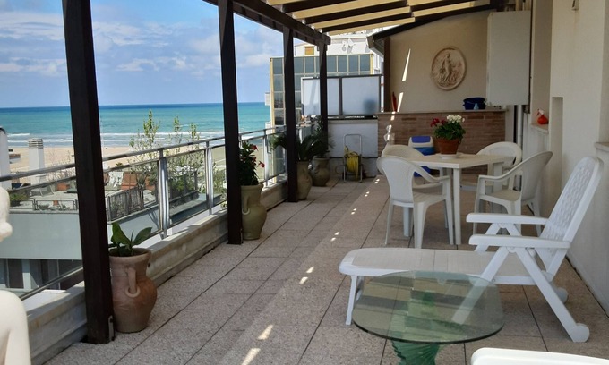 Marina Centro Apartamento | RIMINI PENTHOUSE 50 METERS FROM THE SEA