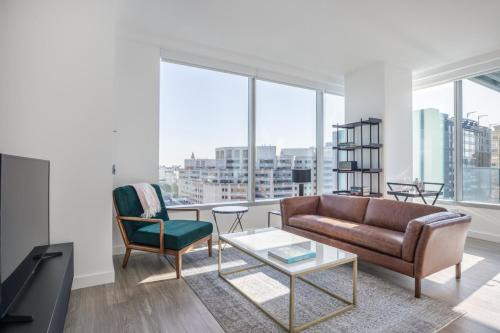 South Beach Apartamento | Rincon Hill 2BR w Gym Movie Theater nr tech SFO-206