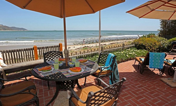 Carpinteria Casa | Retiro de Rincón: comodidad informal frente a la playa