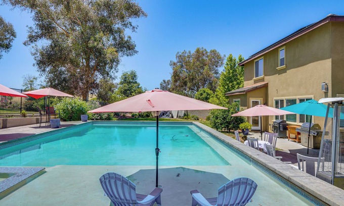Bakersfield Casa | Rio Bravo Country Club Home in Bakersfield w/ Pool