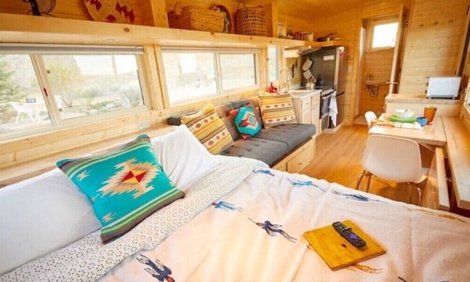 Arroyo Hondo Casa | Rio Tiny Home w Mountain View, Hot Tub, 2 miles to Black Rock Hot Springs