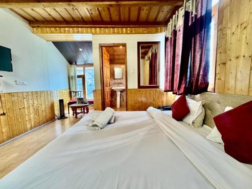 Old Manali Casa | Rise view