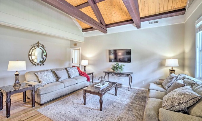 Rising Fawn Casa | Rising Fawn Home about 1 Mi to Cloudland Canyon!