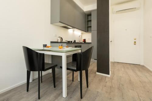 Milan Centre Apartamento | Risorgimento Chic Escape 8 Minutes from the Duomo