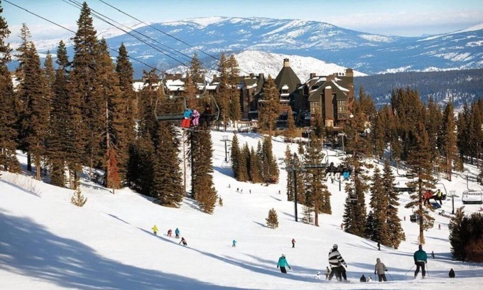 Truckee Condominio | Ritz-Carlton Club - Luxury, Service, and Views - Ski-in and ski-out