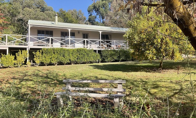 Steels Creek Casa | Rivendell Cottage - Yarra Valley Escape