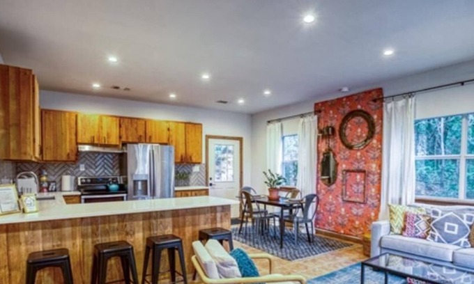 Kyle Cabina | River Access | Fire Pit | BBQ | Sleeps 17