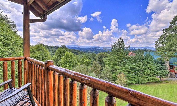 Piney Creek Cabina | River Access & Game Room: Piney Creek Cabin!