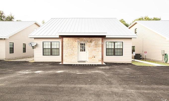 Concan Casa | River Grove Rentals Casa # 8