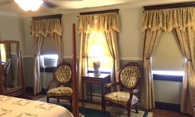 Rowlesburg Cama Y Desayuno | River House Lodge
