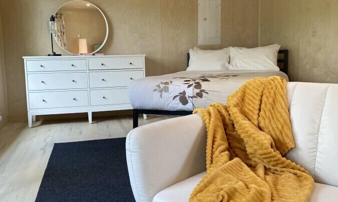 Clearwater Cabina | River's Edge Retreat | Jade Glamping Cabin
