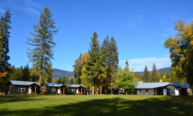 Clearwater Casa | River's Edge Retreat | RV Site 4- Full Service
