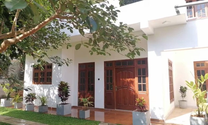 Kandy Apartamento | River Valley Holiday Retreat- 3BR Holiday Home