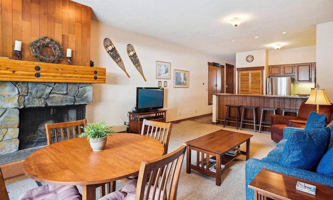 Tahoe City Condominio | River View one Bedroom Condo