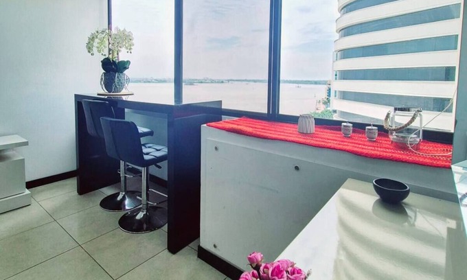 Guayaquil Apartamento | Suite vista al Rio en Pto Santana