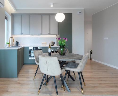 Ilawa Apartamento | River View - widok na wodę, parking w hali, winda, 3pok i 5 łóżek, klima, Netflix i Max, centrum