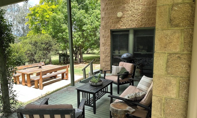 Yea Cabaña | Riverbend Cottage is perfect for couples.