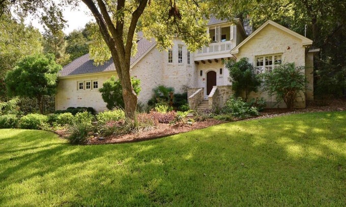 Rivercrest Casa | Rivercrest Oasis on Lake Austin with Private Dock, Pool & Hot Tub