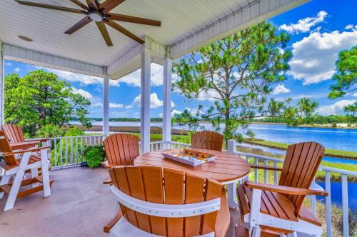 Carrabelle Casa | Riverfront Carrabelle Home with Furnished Patio!