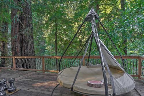 Ben Lomond Casa | Riverfront Cottage in Redwoods with Decks and Beach!