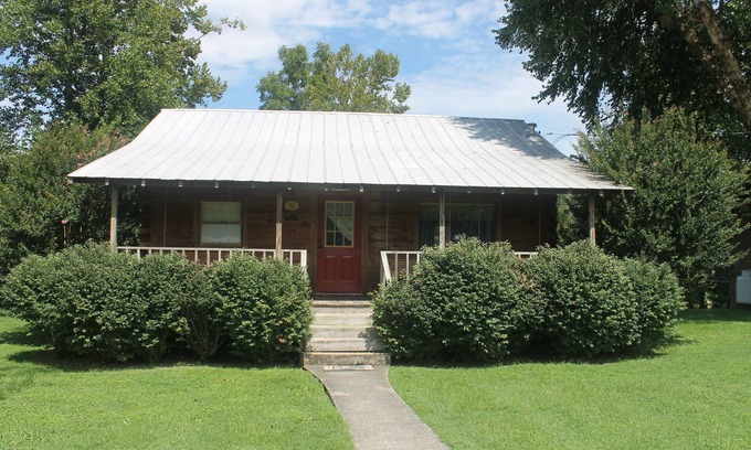 Townsend Cabina | Riverfront Log Cabin 1 1/2 milla de la entrada del parque nacional GSM
