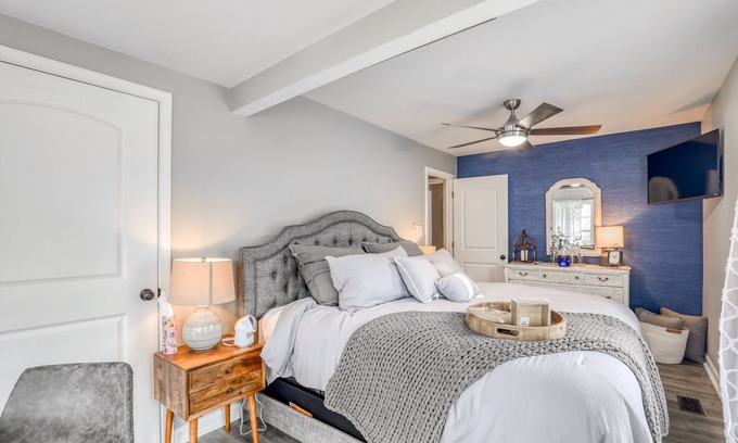 Front Royal Cabaña | Riverfront! Shenandoah River! Sleeps 4! New Hot Tub