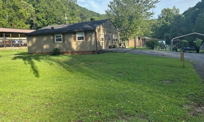 Pineville Cabina | Riverside cabin