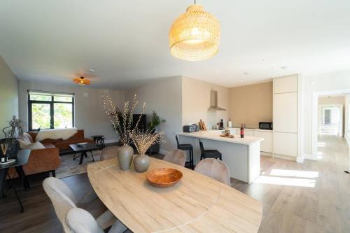 Dingle Apartamento | Riverside Dingle - Luxury Apt 2