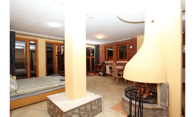 Skopje Region Chalet De Esquí | Riverside Haven Self Contained Apartment